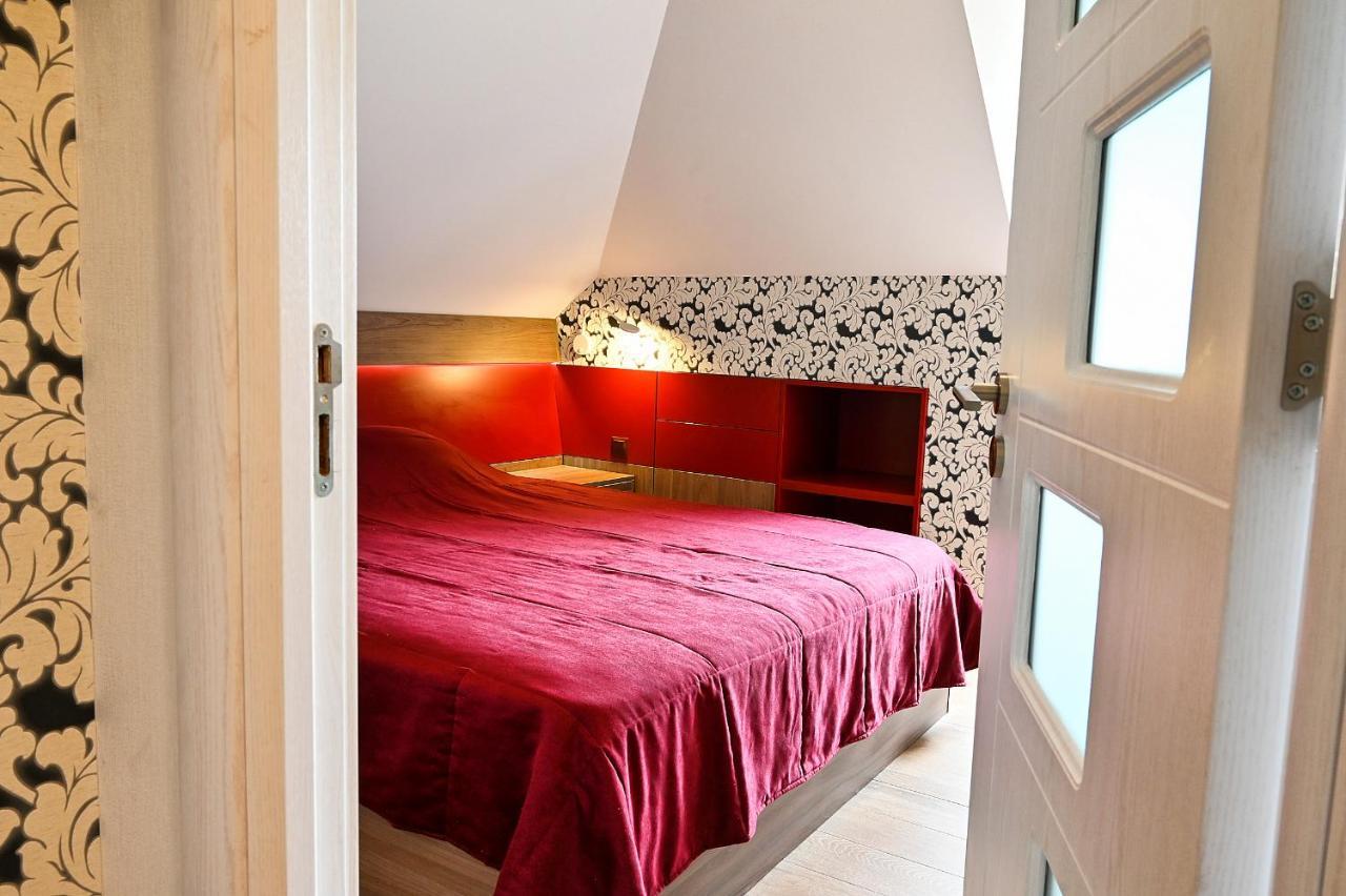 Complex Chayka Guest House ビャラ エクステリア 写真
